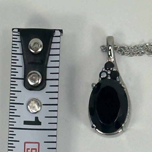 Natural Black Spinel set in Stainless Steel
Jewelry Suite (Ring size 8) - Picture 8 of 14